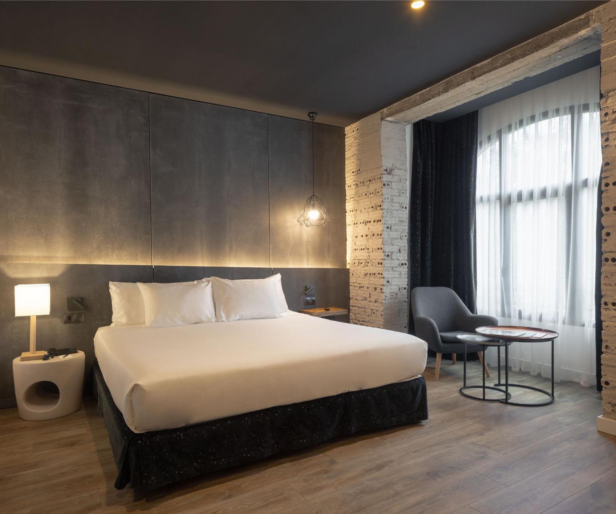 Hotel Tayko Bilbao Kültér fotó