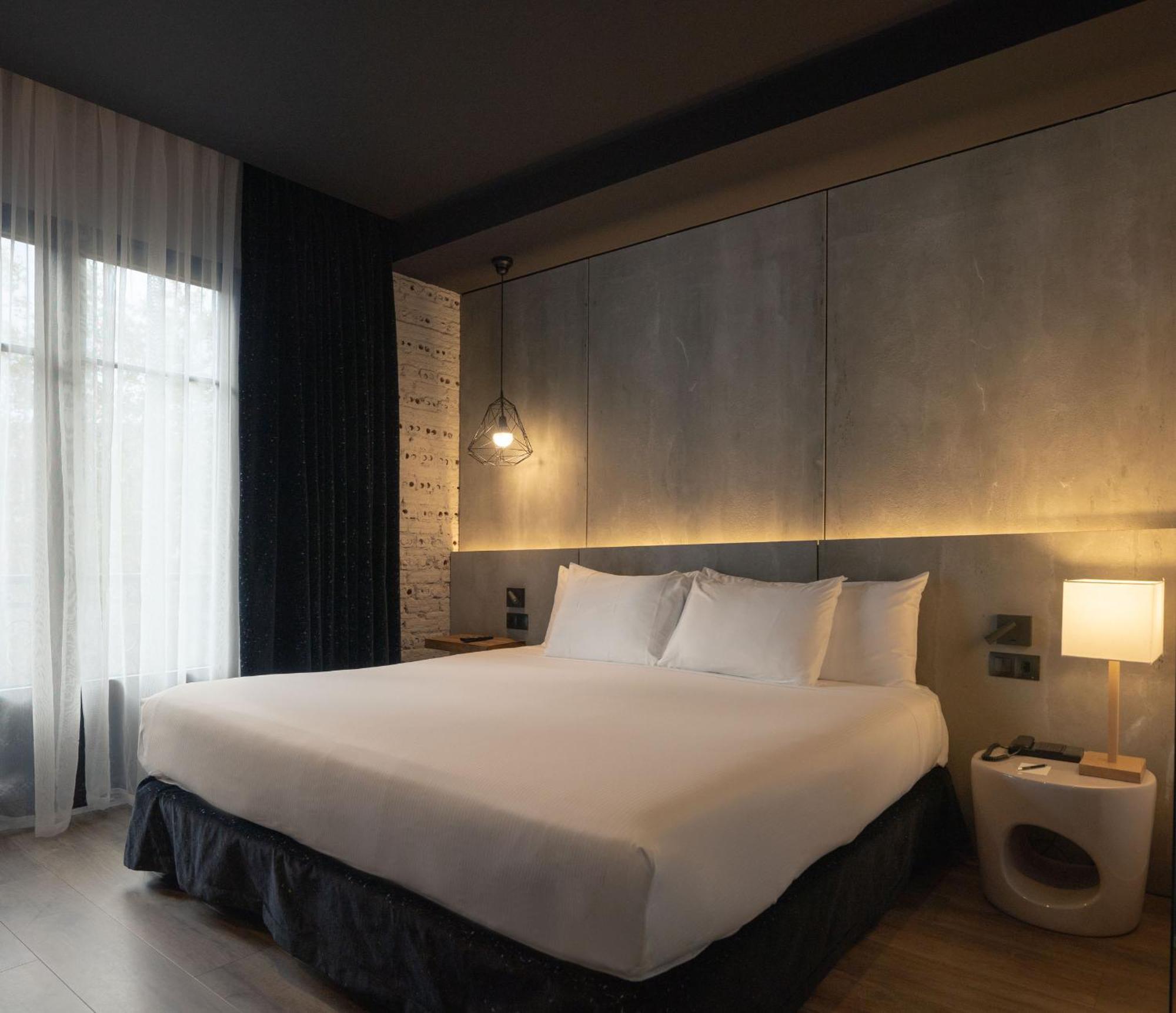 Hotel Tayko Bilbao Kültér fotó