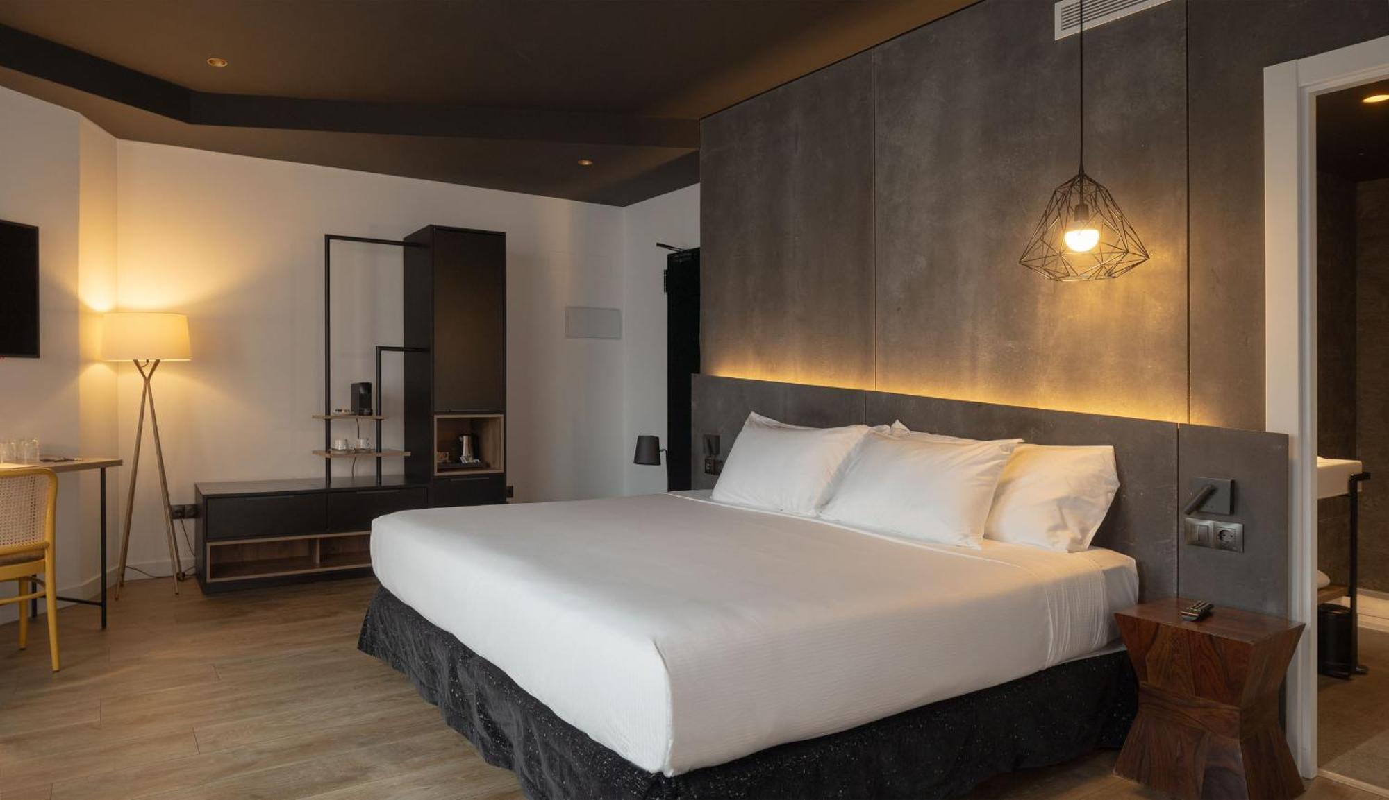 Hotel Tayko Bilbao Kültér fotó