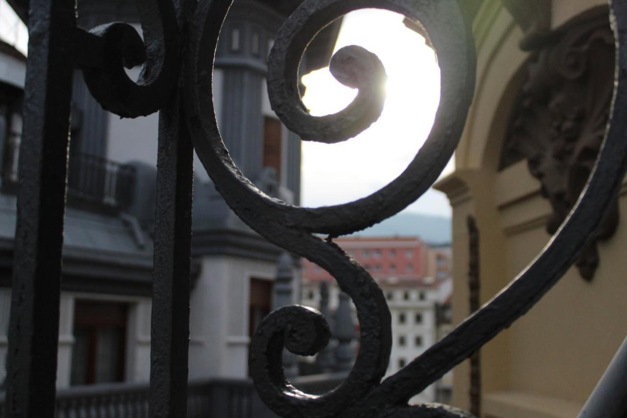 Hotel Tayko Bilbao Kültér fotó