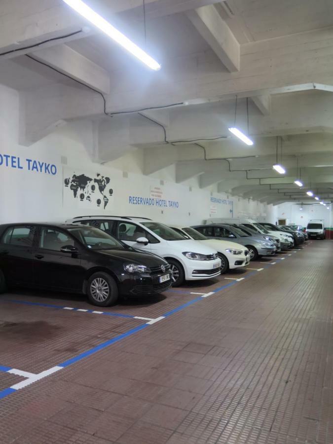 Hotel Tayko Bilbao Kültér fotó